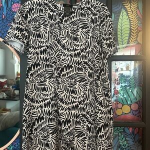 Nooworks Black and White Graphic Mini Dress